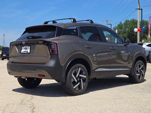 Used 2026 Nissan Kicks SV w/ Cold Weather Package FWD image 12