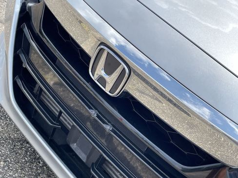 Used 2019 Honda Accord Sport image 34