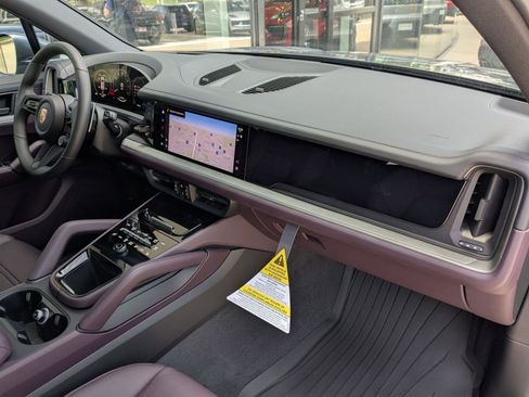 New 2026 Porsche Cayenne AWD/4WD image 24