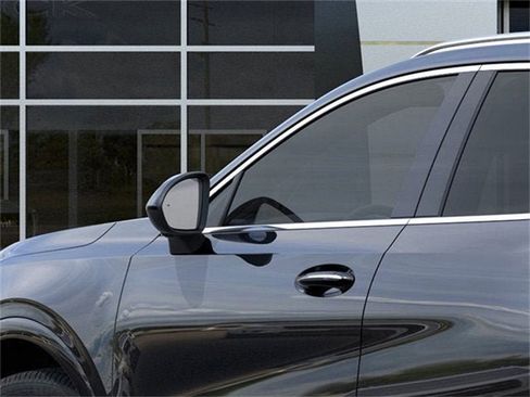 New 2025 Buick Envision Avenir image 12