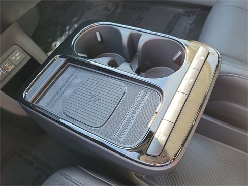 New 2026 Hyundai Ioniq 5 SEL image 15