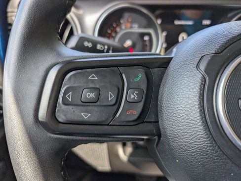 Used 2023 Jeep Gladiator Sport image 28