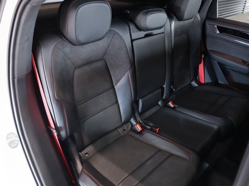 New 2026 Porsche Cayenne GTS AWD/4WD image 6