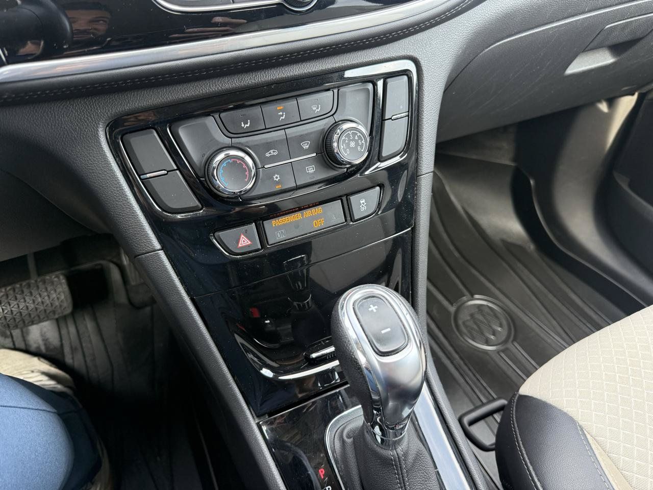 Used 2019 Buick Encore Preferred AWD/4WD image 32