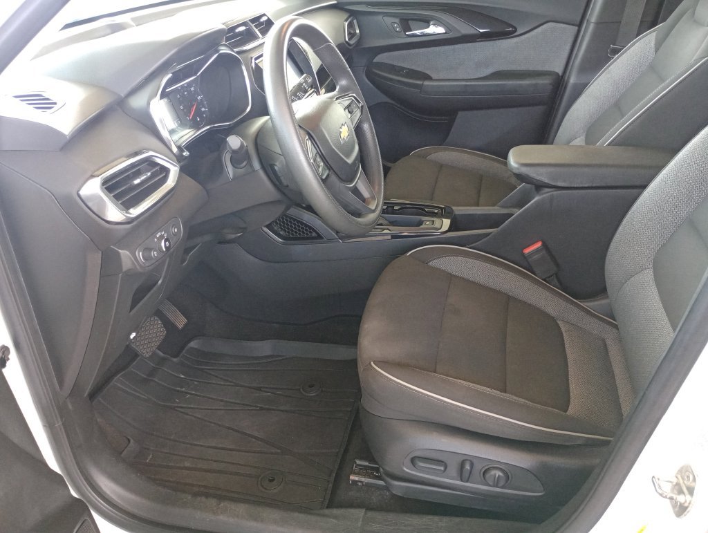 Certified 2023 Chevrolet TrailBlazer LT w/ Convenience Package FWD image 9