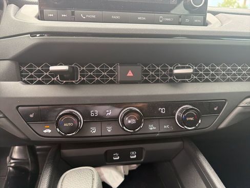 Used 2023 Honda Accord EX image 21