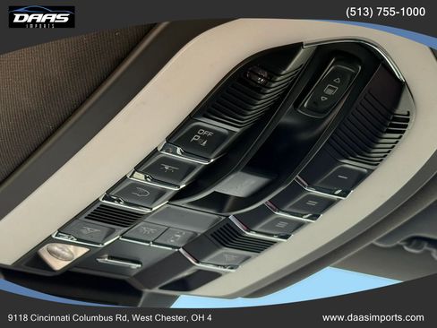 Used 2018 Porsche Macan AWD/4WD image 49