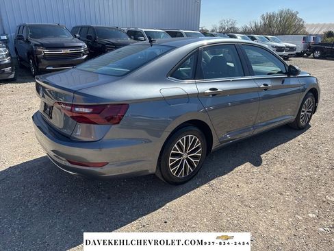 Used 2021 Volkswagen Jetta SE image 5