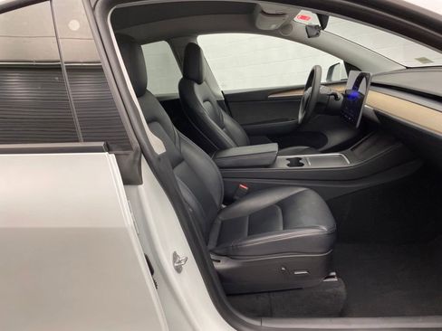Used 2023 Tesla Model Y Long Range AWD/4WD image 24