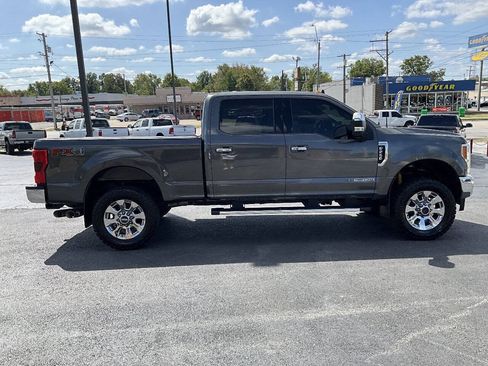 Used 2019 Ford F250 Lariat w/ Lariat Ultimate Package AWD/4WD image 6