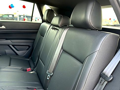 Used 2020 Volkswagen Atlas Cross Sport SEL R-Line image 19