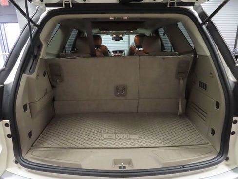 Used 2013 GMC Acadia Denali image 19