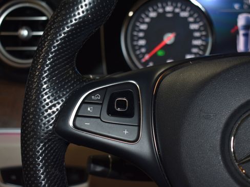 Used 2017 Mercedes-Benz E 400 4MATIC Wagon image 14