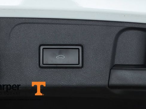 Used 2018 Volkswagen Atlas SE FWD image 69