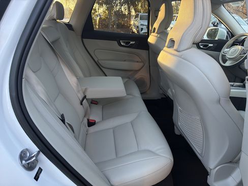 Certified 2023 Volvo XC60 B5 Plus w/ Protection Package Premier image 22