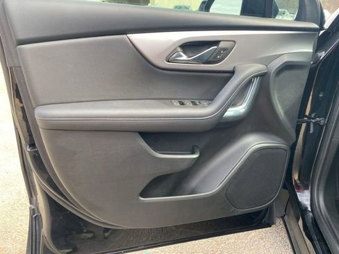 Used 2023 Chevrolet Blazer LT image 19