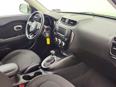 Used 2017 Kia Soul FWD image 24