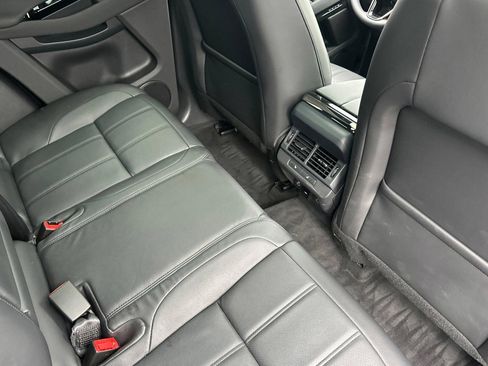 Used 2024 Land Rover Range Rover Evoque Dynamic SE image 29