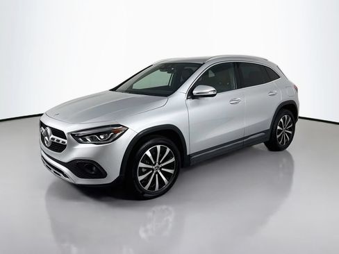 Used 2023 Mercedes-Benz GLA 250 4MATIC image 1