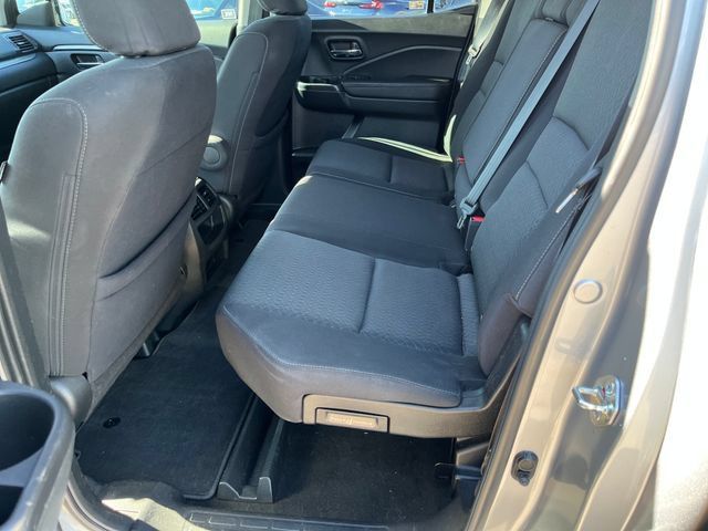Used 2020 Honda Ridgeline Sport image 3