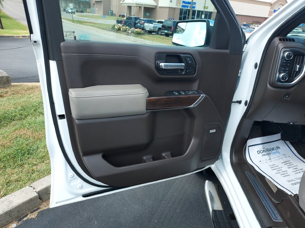 Used 2022 GMC Sierra 1500 SLT AWD/4WD image 12