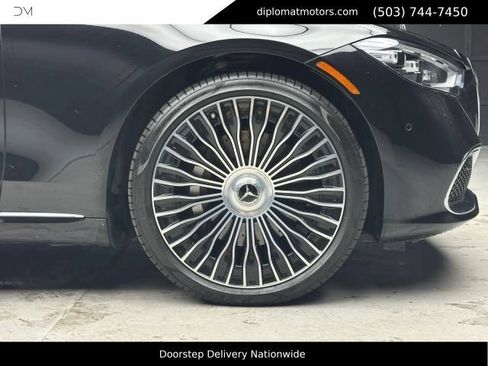 Used 2024 Mercedes-Benz Maybach S 580 4MATIC image 41