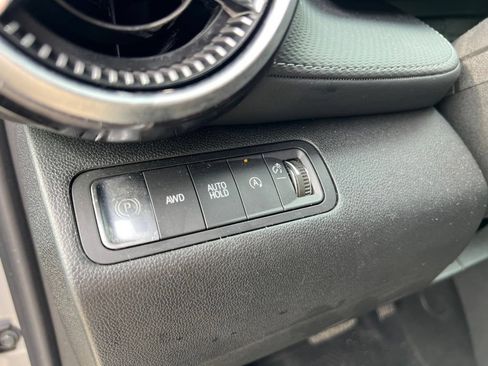 Used 2025 Chevrolet Equinox LT AWD/4WD image 21
