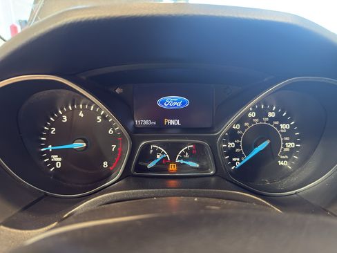 Used 2015 Ford Focus SE FWD image 16