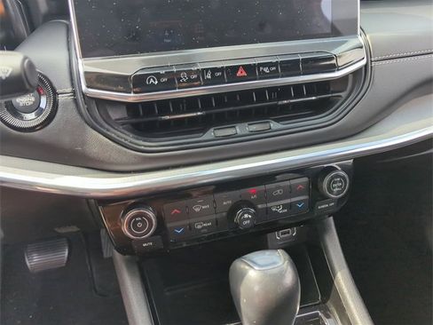 Used 2022 Jeep Compass High Altitude image 18