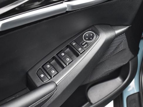 Certified 2025 Kia Seltos EX w/ EX Sunroof Package image 10