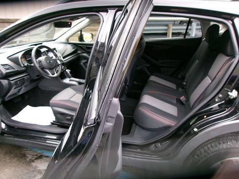 Used 2021 Subaru Crosstrek 2.0i Premium w/ Moonroof Package image 13