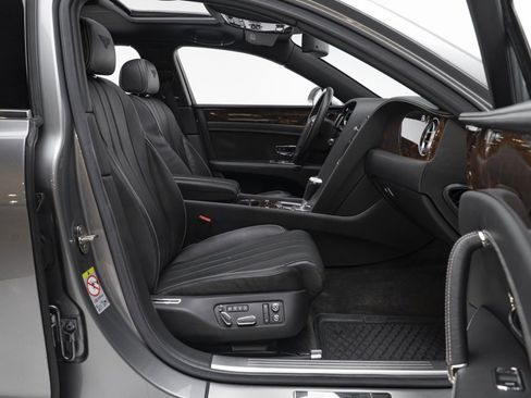 Used 2014 Bentley Flying Spur W12 image 45