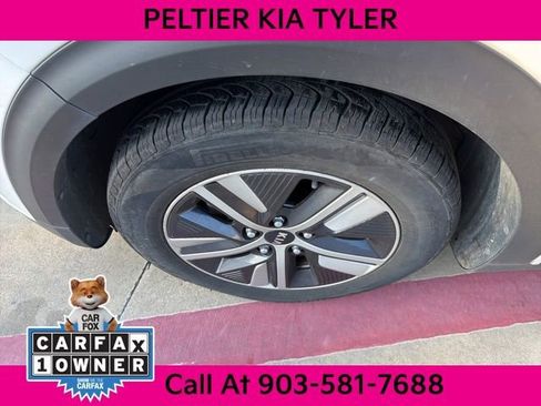 Certified 2020 Kia Niro LXS image 5