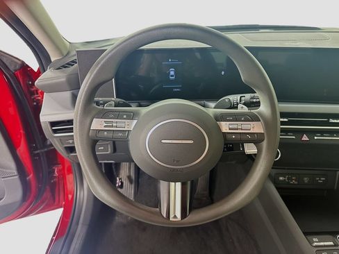 Used 2025 Hyundai Sonata SEL FWD image 11