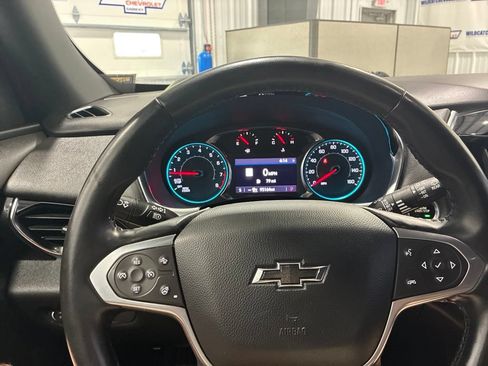 Used 2022 Chevrolet Traverse RS w/ LPO, Floor Liner Package FWD image 24