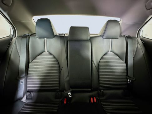 Used 2024 Toyota Camry SE w/ Convenience Package image 30