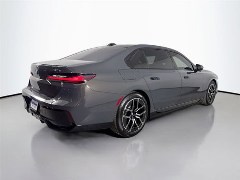 New 2026 BMW 750e xDrive AWD/4WD image 6