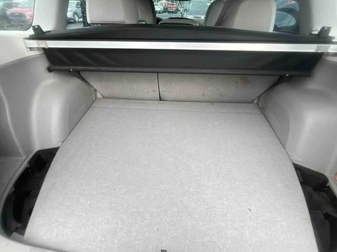 Used 2010 Subaru Forester 2.5X image 8
