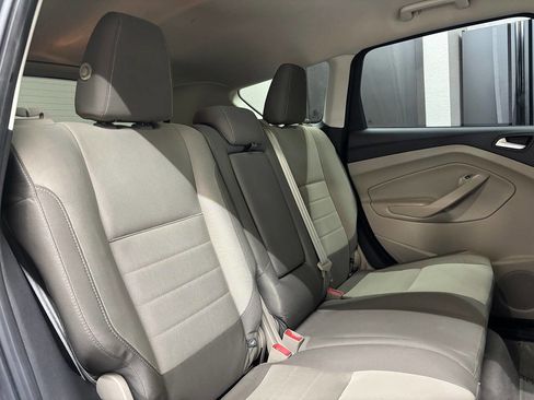 Used 2015 Ford Escape SE FWD image 22