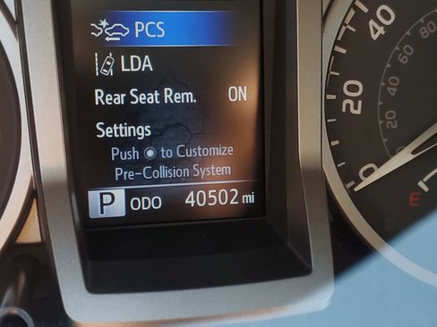 Used 2023 Toyota Tacoma SR5 AWD/4WD image 23