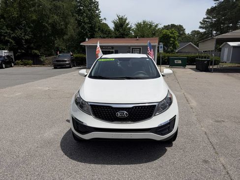 Used 2016 Kia Sportage LX FWD image 2