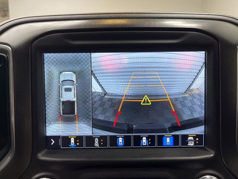 Used 2021 GMC Sierra 1500 AT4 w/ AT4 Premium Package image 13