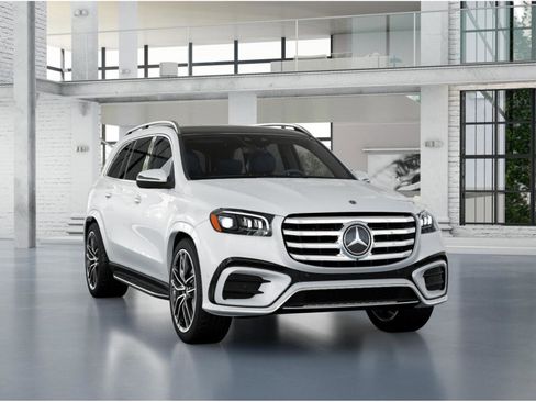 New 2026 Mercedes-Benz GLS 580 4MATIC image 9