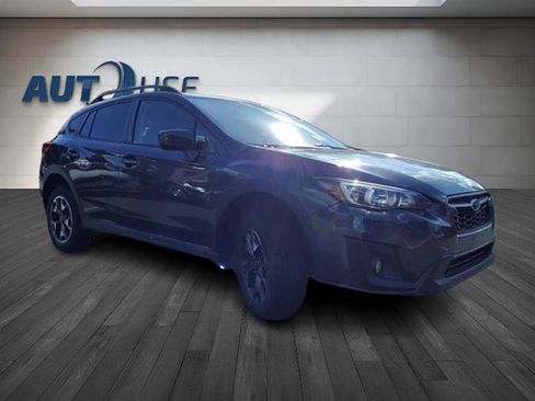 Used 2019 Subaru Crosstrek 2.0i Premium image 3