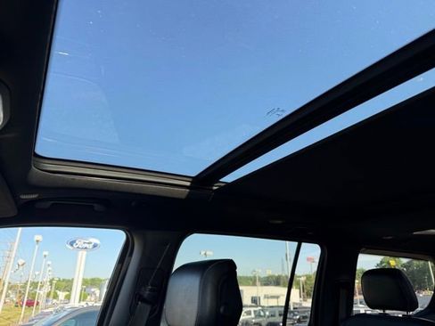 Used 2022 Jeep Wagoneer Series III w/ Premium Group I image 33