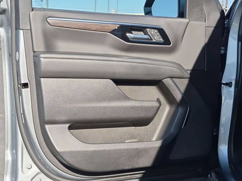 Certified 2025 Chevrolet Tahoe Z71 AWD/4WD image 21