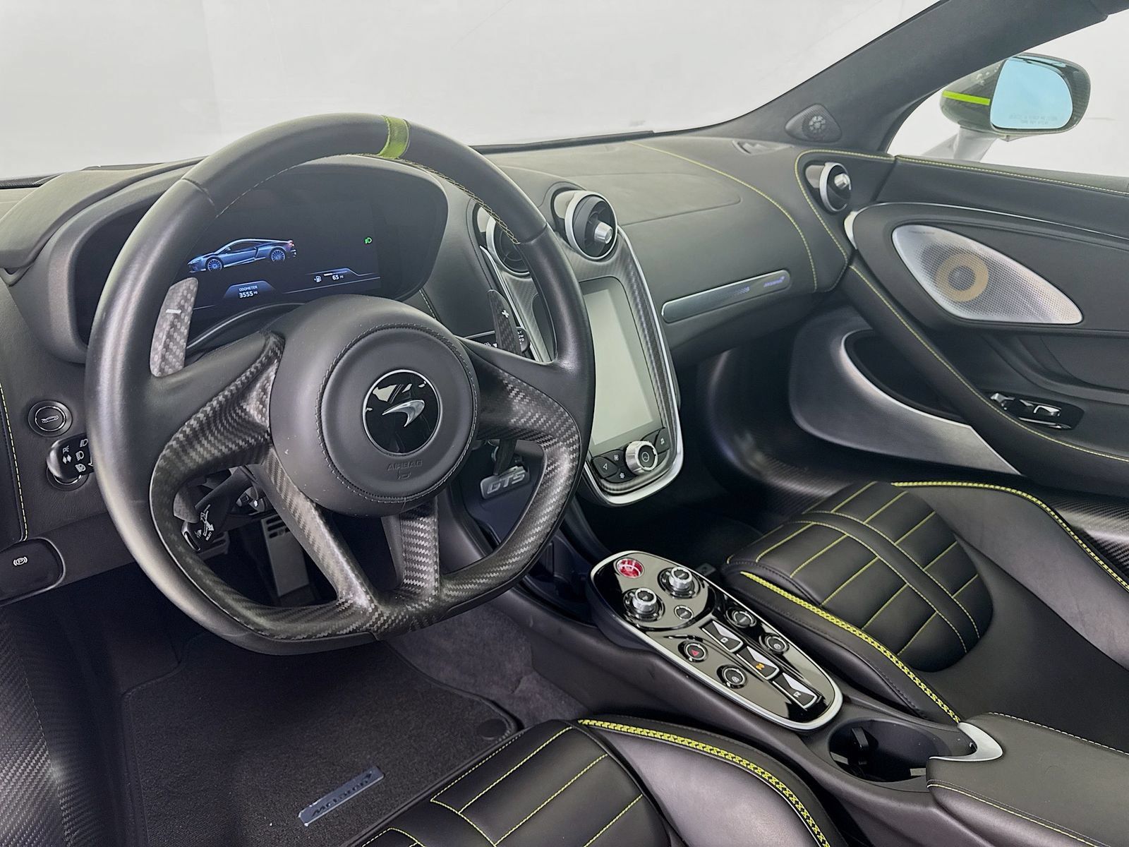 Used 2025 McLaren GTS RWD image 10