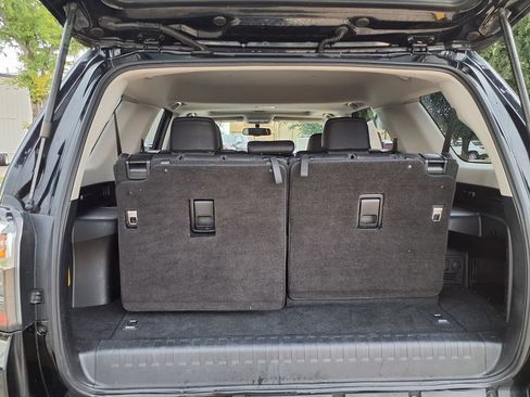 Used 2019 Toyota 4Runner SR5 Premium AWD/4WD image 9