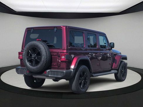 Used 2021 Jeep Wrangler Unlimited Sahara AWD/4WD image 8
