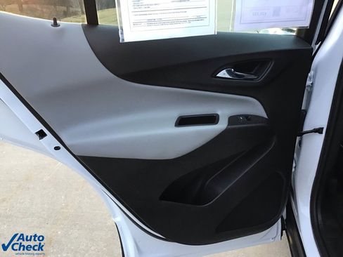 Used 2024 Chevrolet Equinox LS image 12